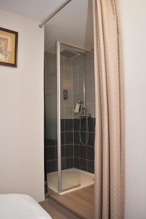 Auberge Saint Fergeux Gionges ภายนอก รูปภาพ