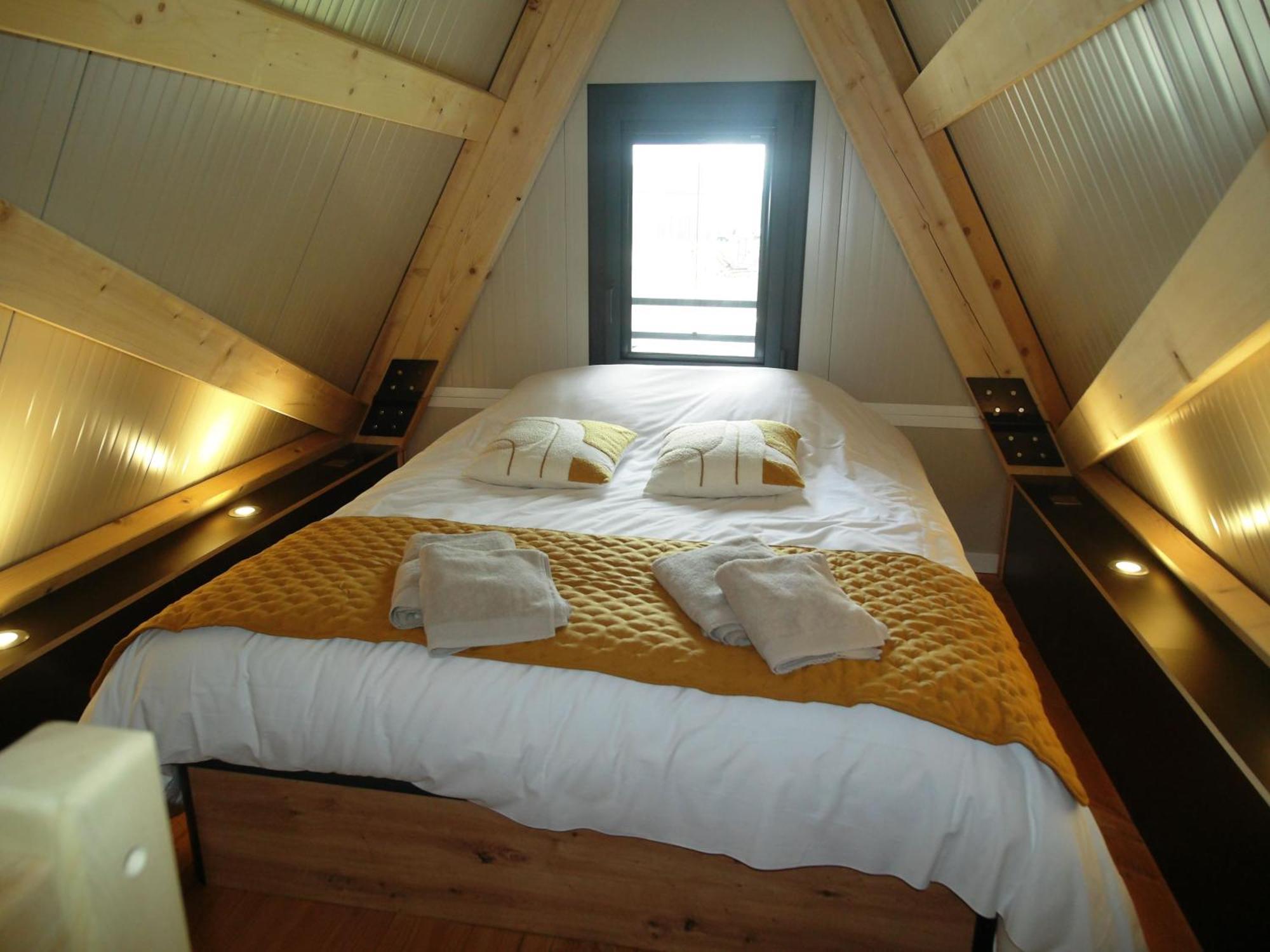Auberge Saint Fergeux Gionges ภายนอก รูปภาพ